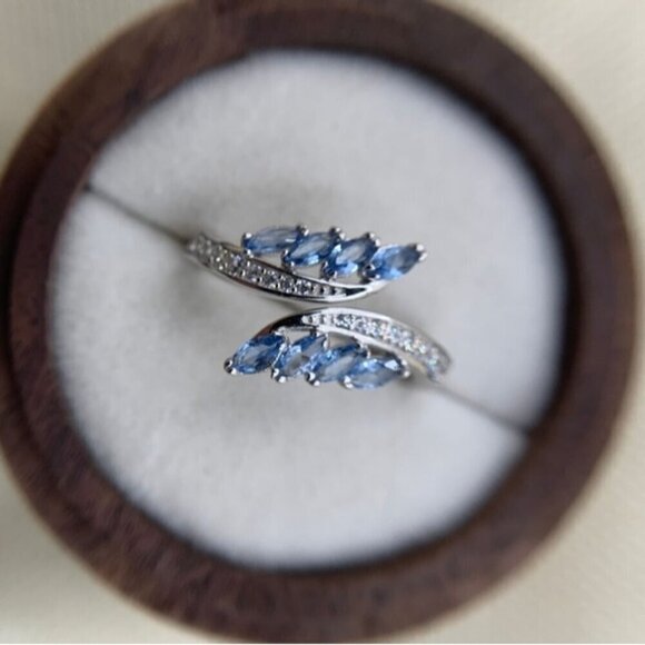 Platinum Plated S925 Sterling Silver Blue Willow Ring - Picture 1 of 7